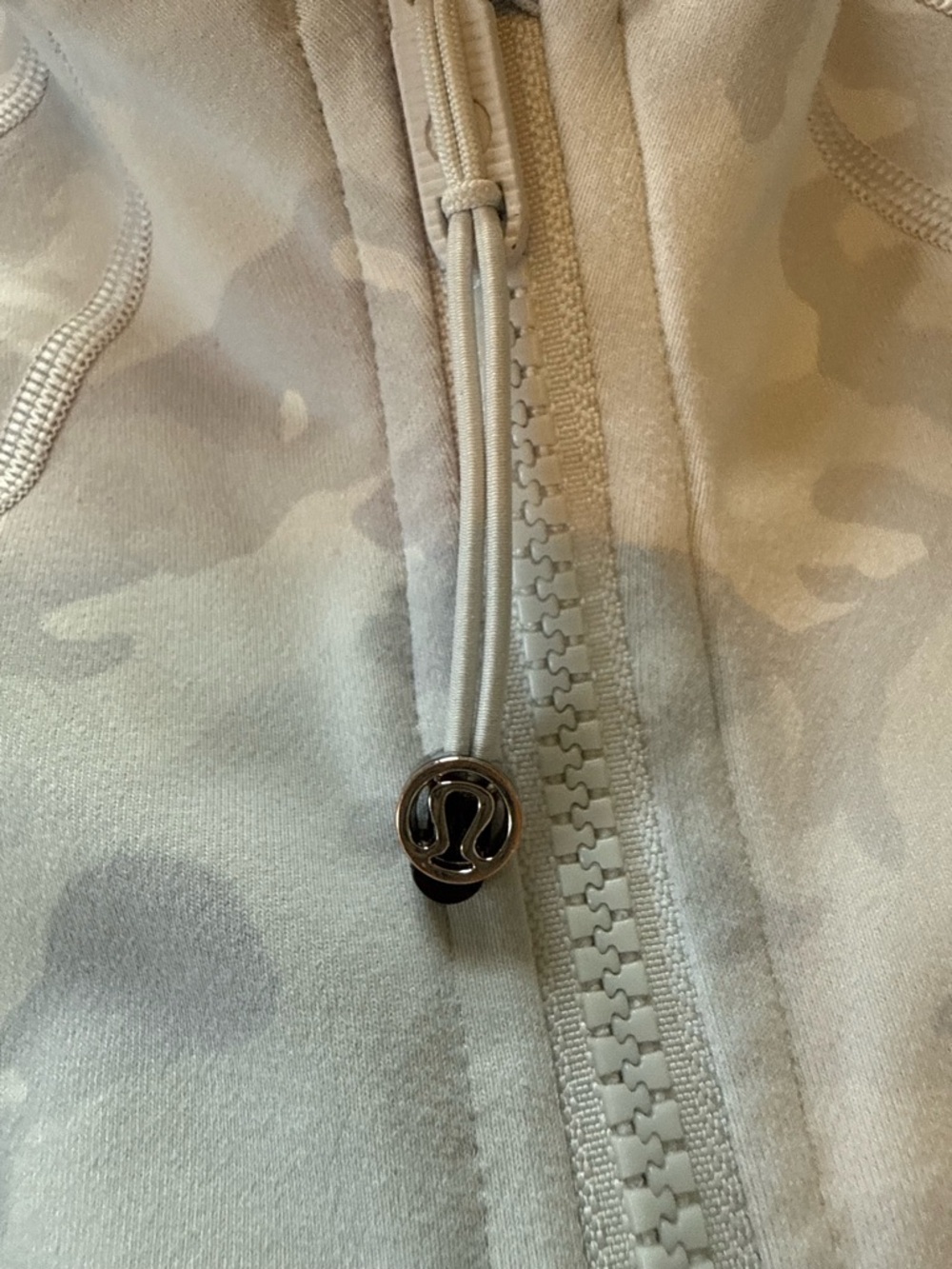 lululemon athletica Light Gray Camouflage Full-Zip Utility Jacket - Picture 3 of 5